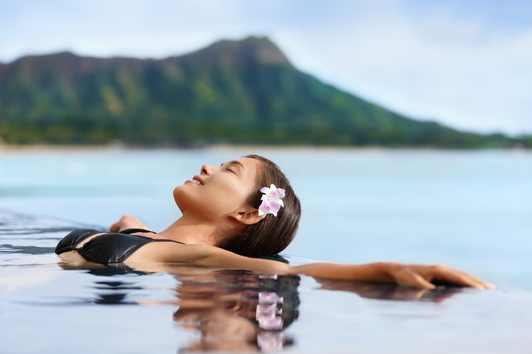 Hawaii Vacation Wellness Pool Spa Woman Relaxing